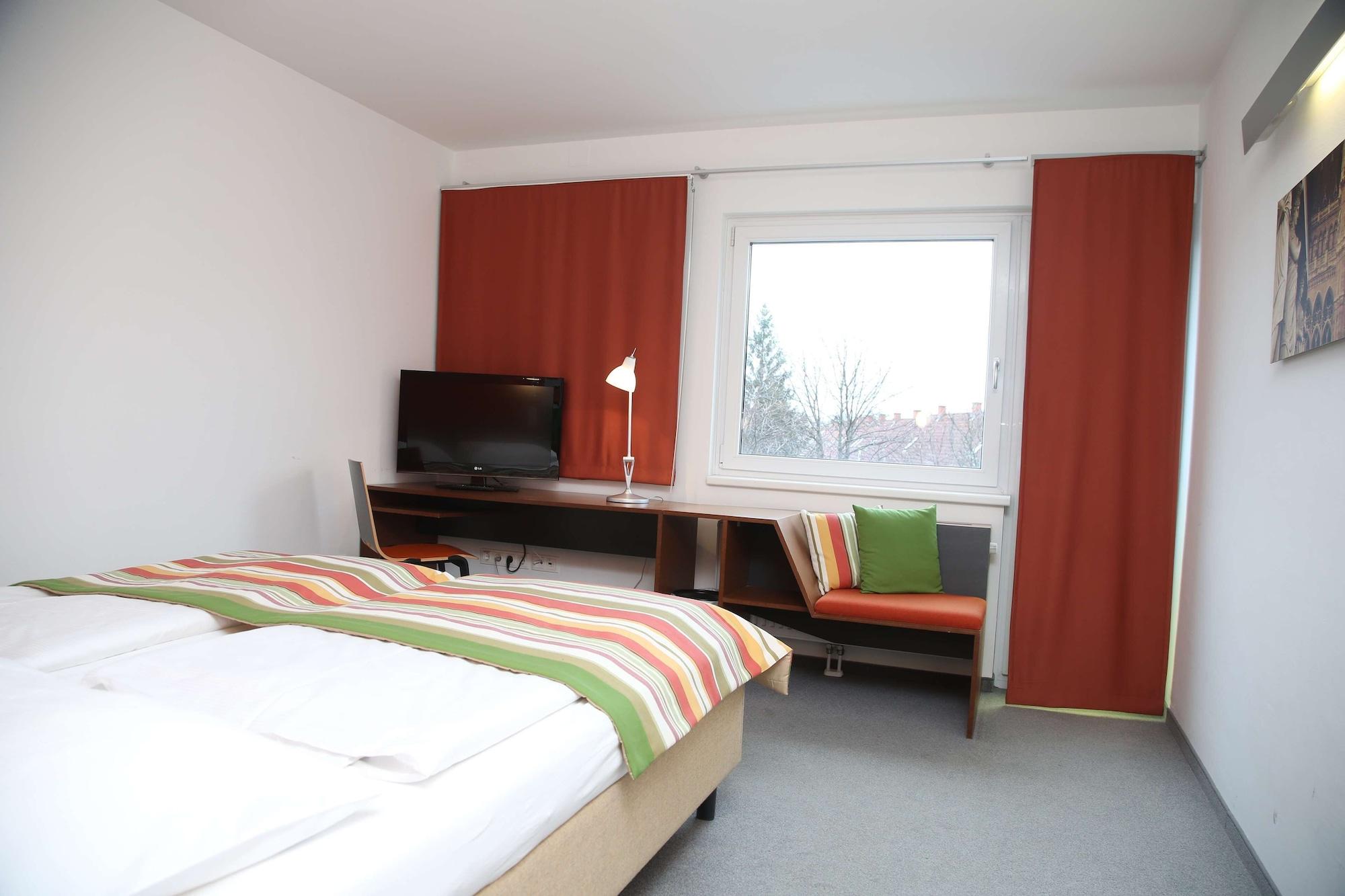 Kyriad Vienna Altmannsdorf Экстерьер фото