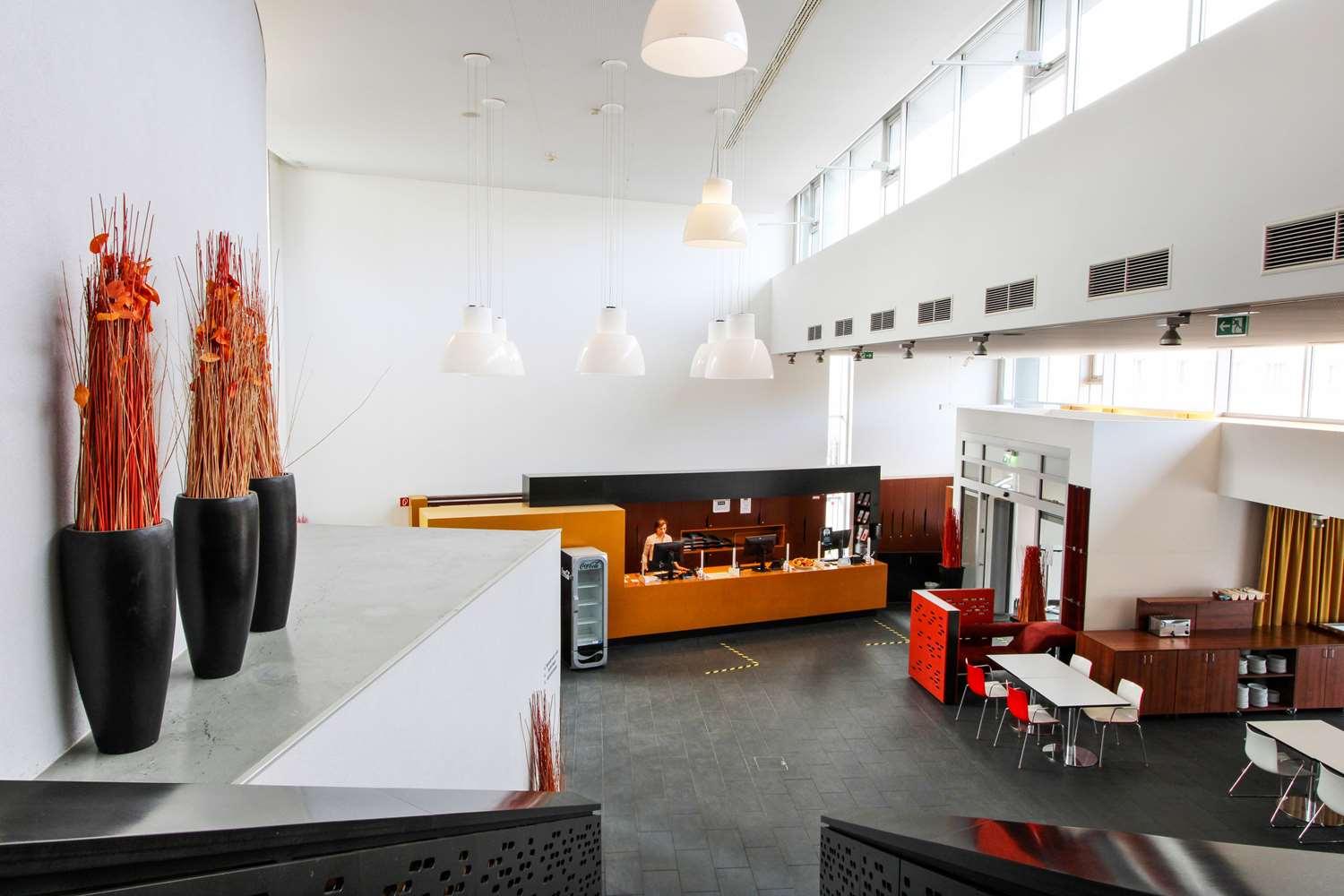 Kyriad Vienna Altmannsdorf Экстерьер фото