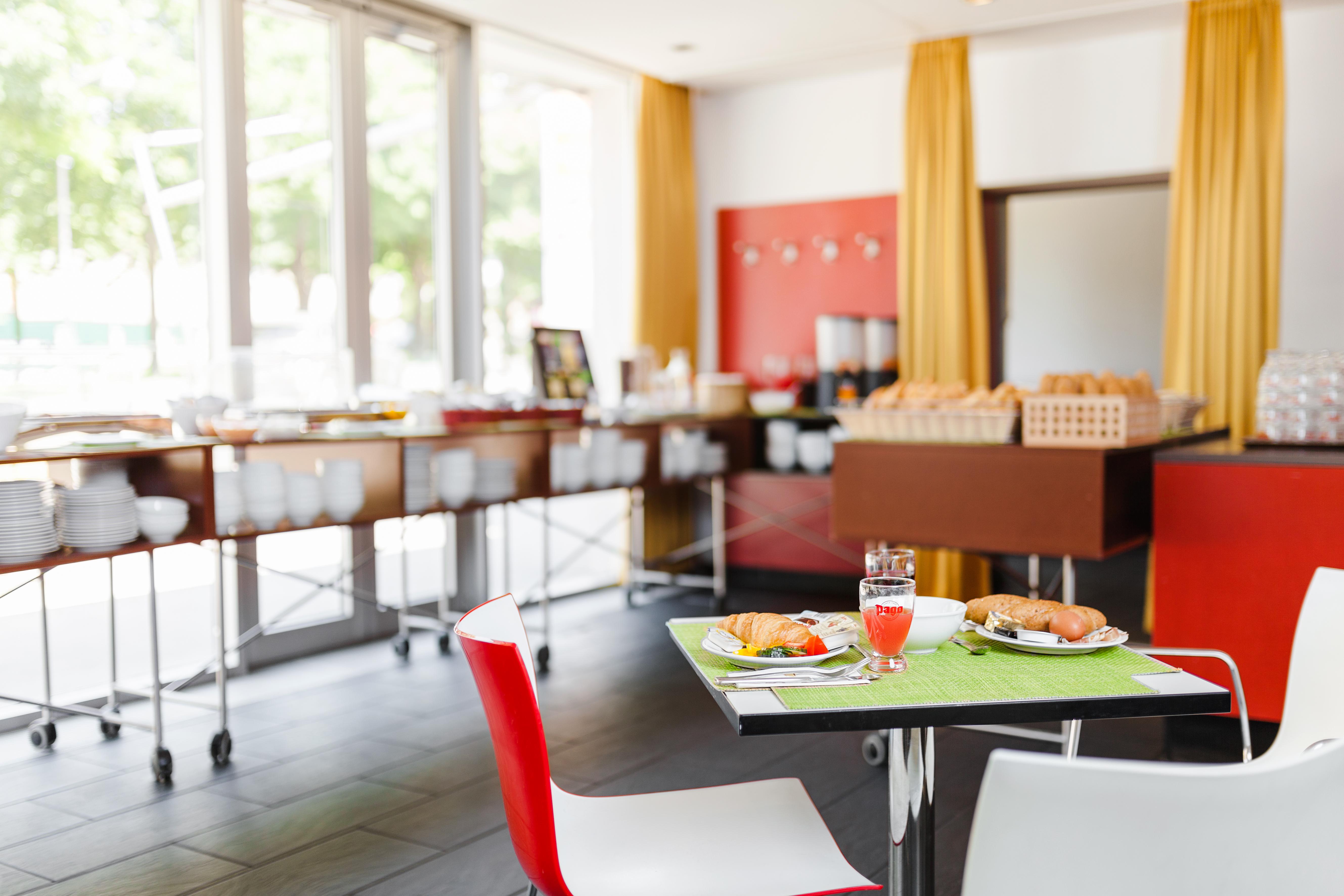 Kyriad Vienna Altmannsdorf Экстерьер фото
