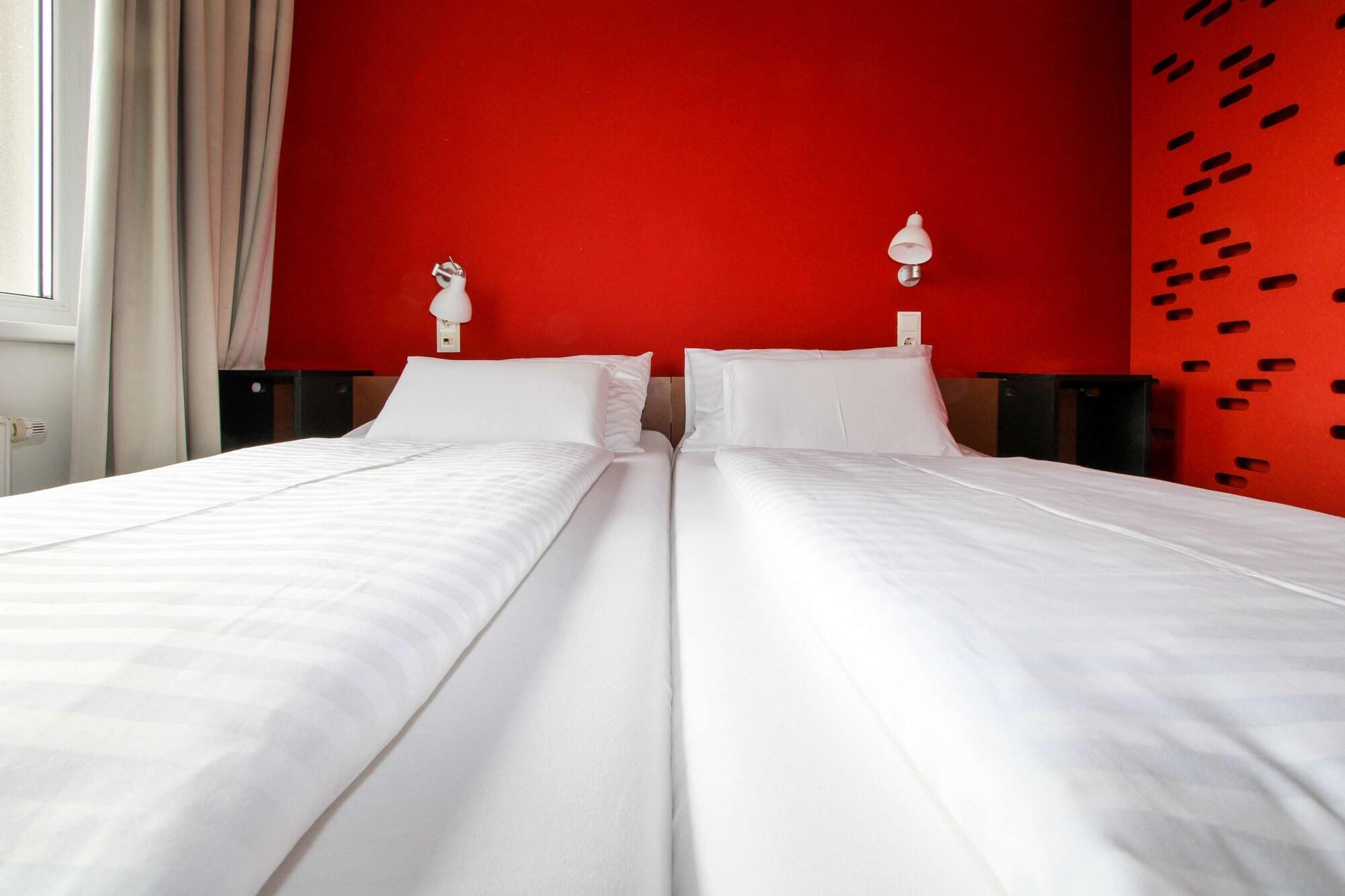 Kyriad Vienna Altmannsdorf Экстерьер фото