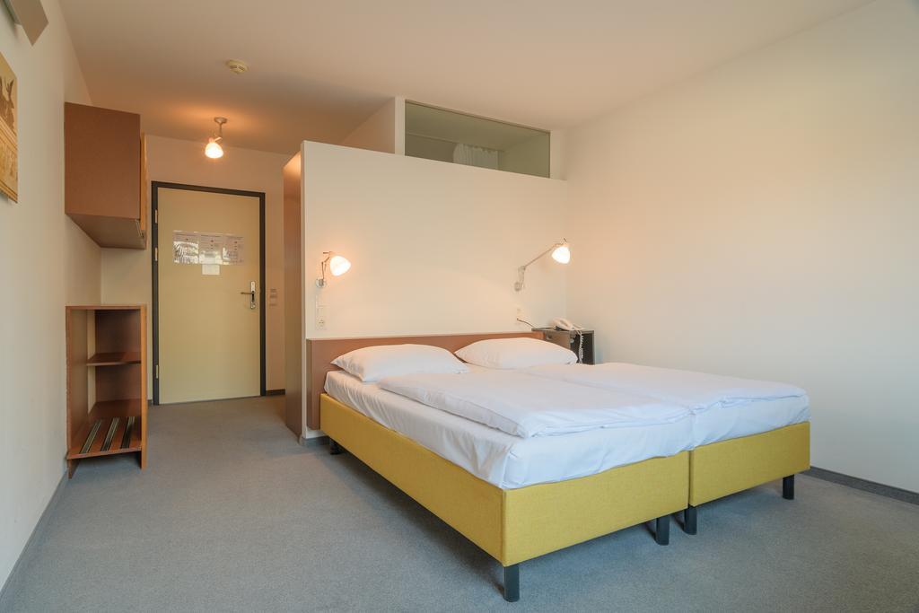 Kyriad Vienna Altmannsdorf Экстерьер фото