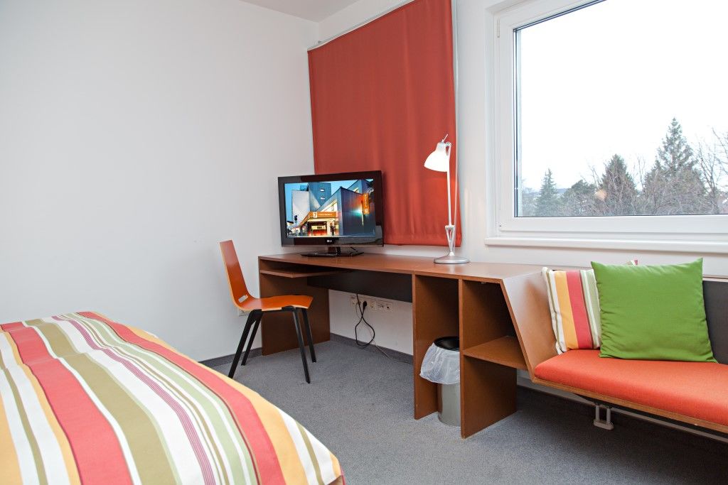 Kyriad Vienna Altmannsdorf Экстерьер фото